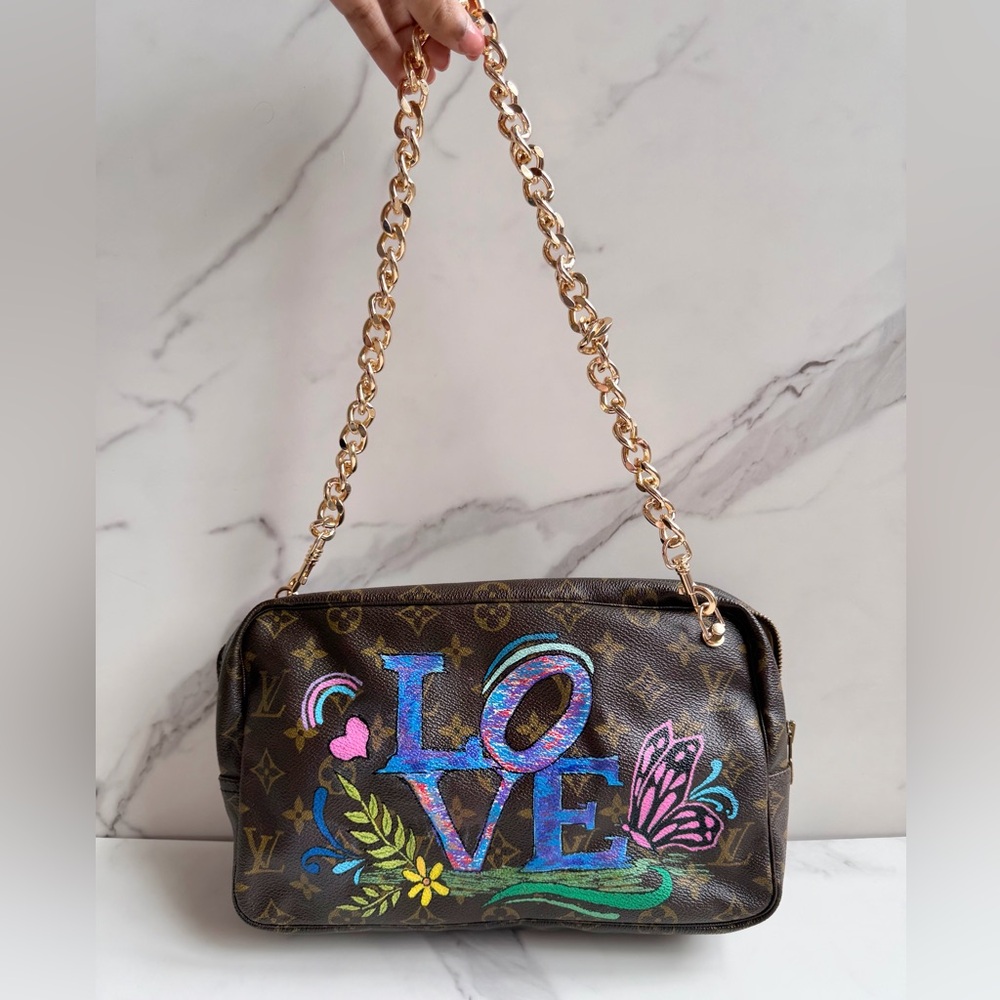 Louis Vuitton Monogram hand-painted crossbody 💙💐 - Picture 3 of 14